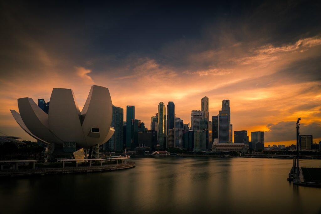 Blick auf die Singapur Skyline und Marina Bay Sands