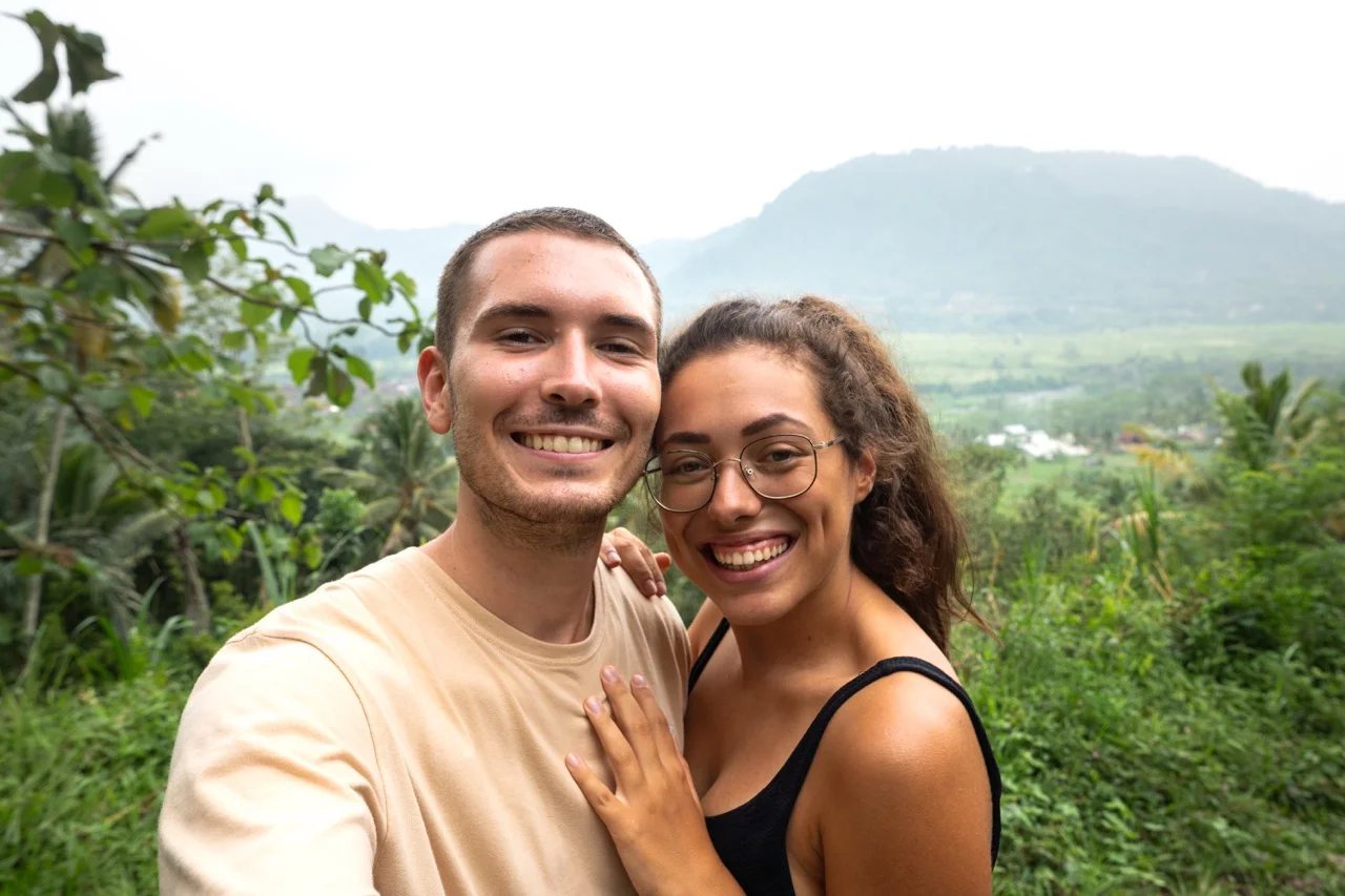 Clara und Jonathan – Boarding Away