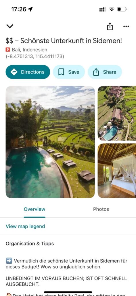 Atemberaubende Villa mit Pool auf Bali, eingebettet zwischen terrassierten Reisfeldern auf der Insel Bali.