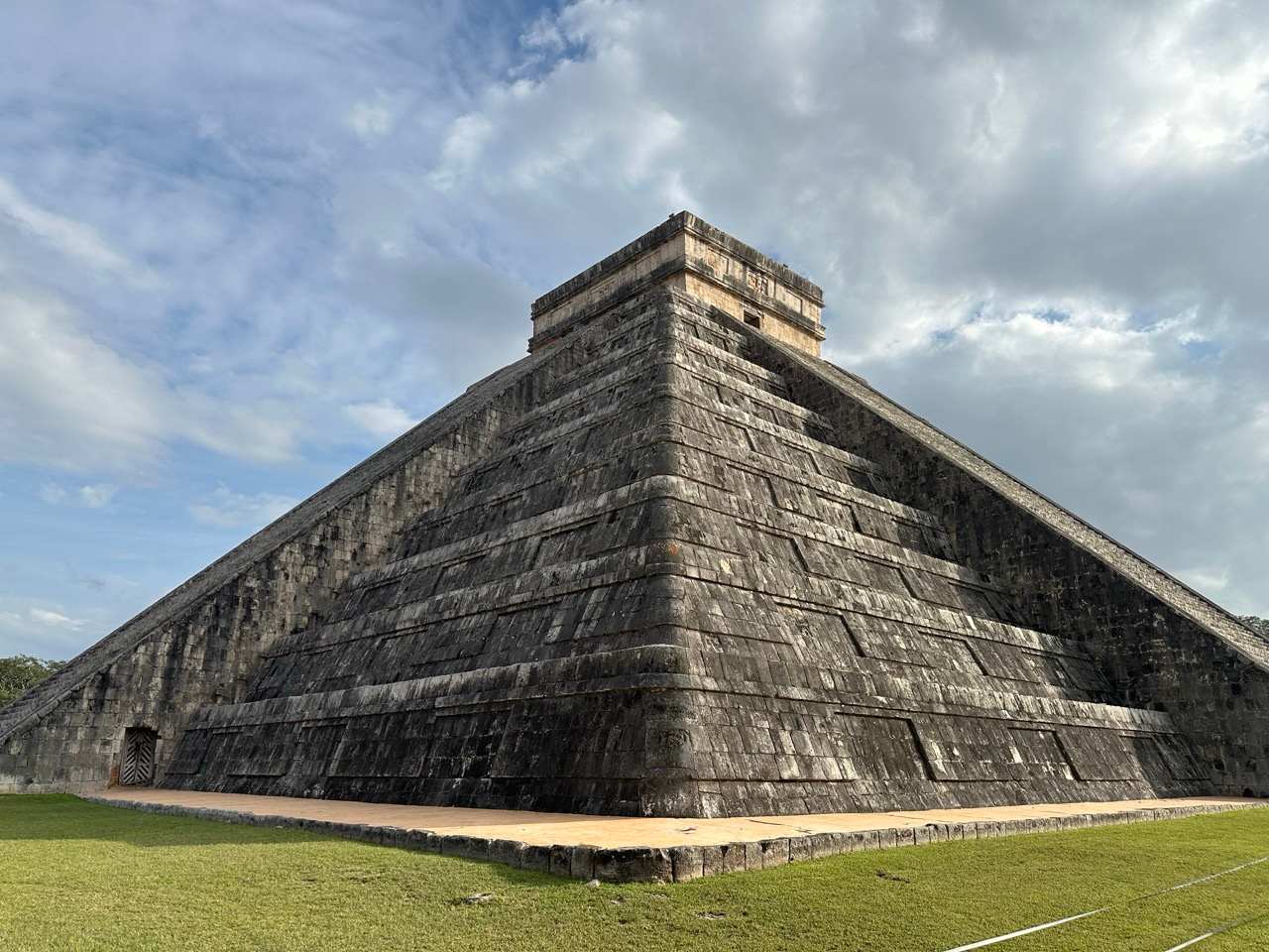 Maya-Pyramide El Castillo in Chichén Itzá in Yucatán