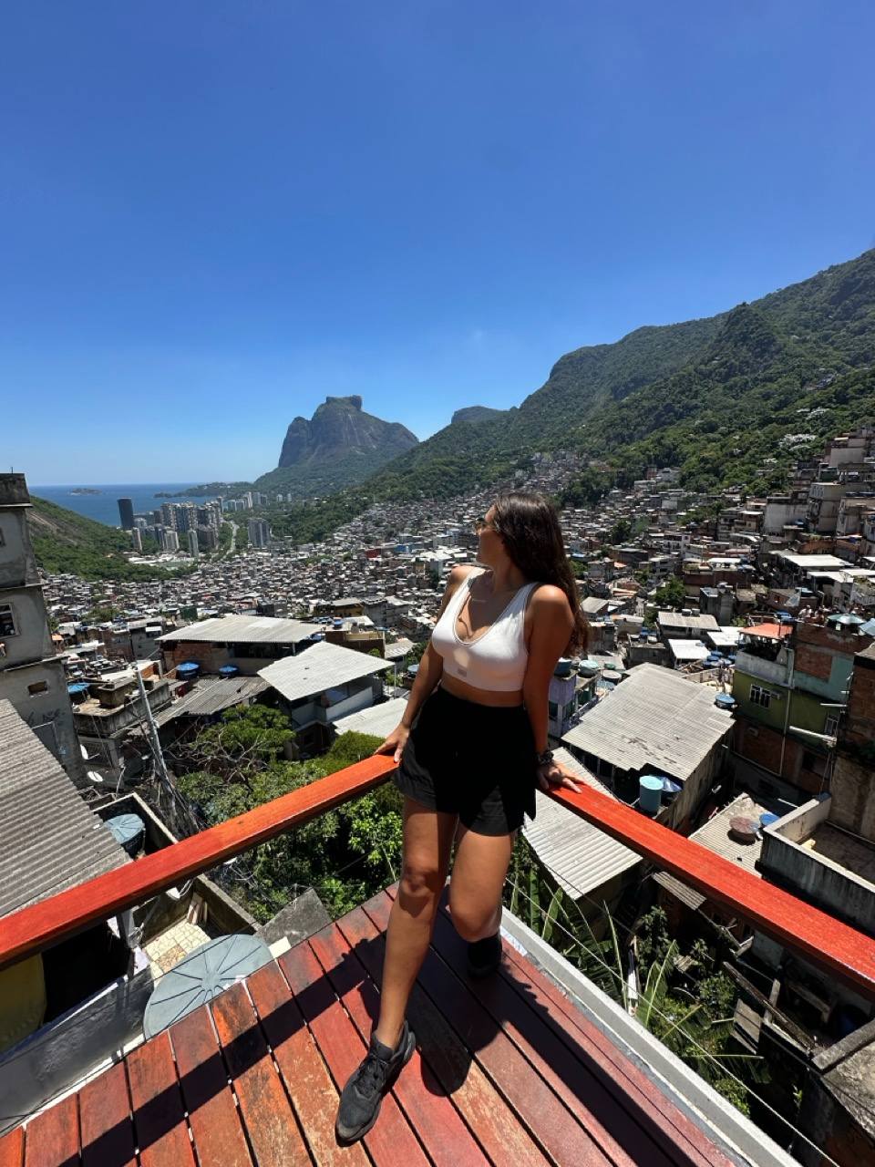 Aussicht über eine Favela in Rio de Janeiro