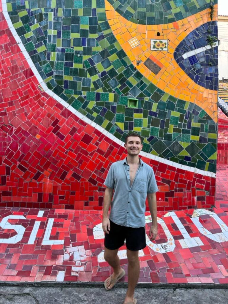 Auf der Escadaria Selarón in Rio de Janeiro
