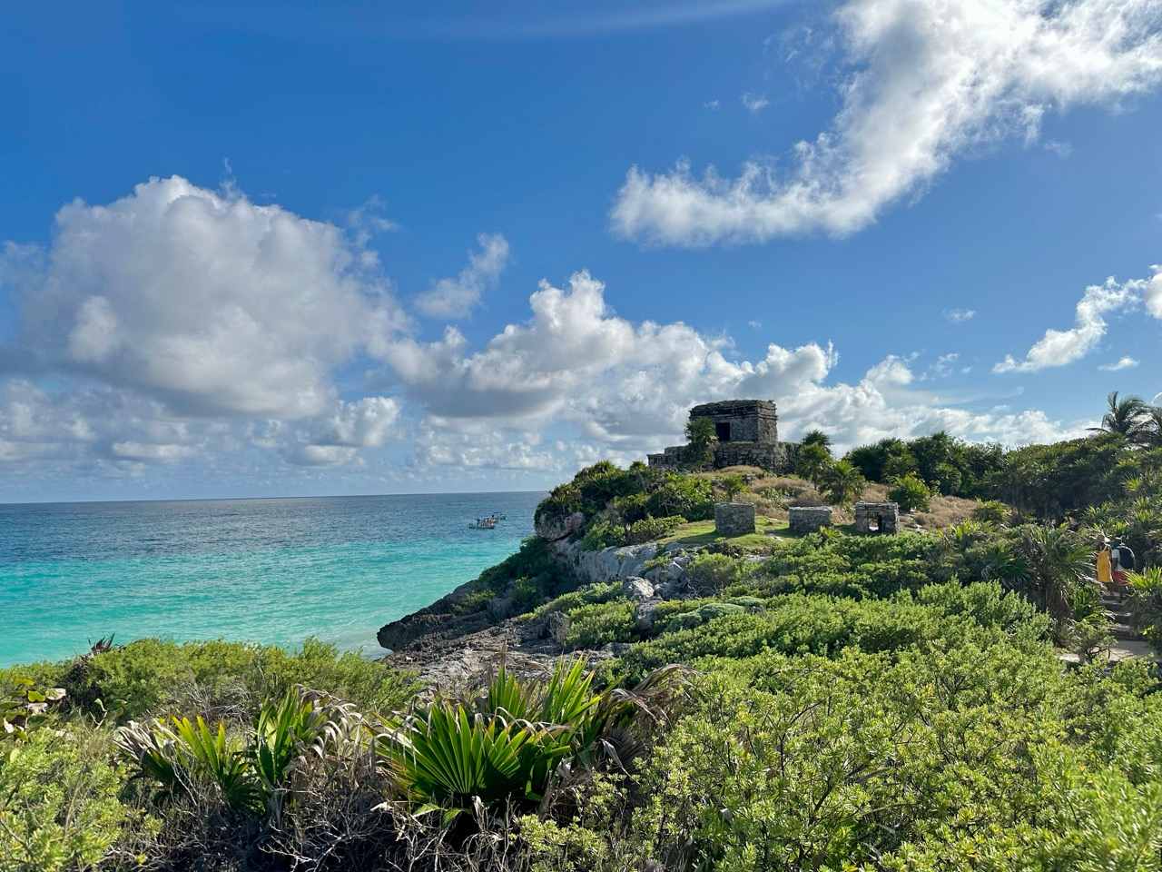 Tulum oder Cancún: Maya-Ruine über dem türkisen Meer in Tulum