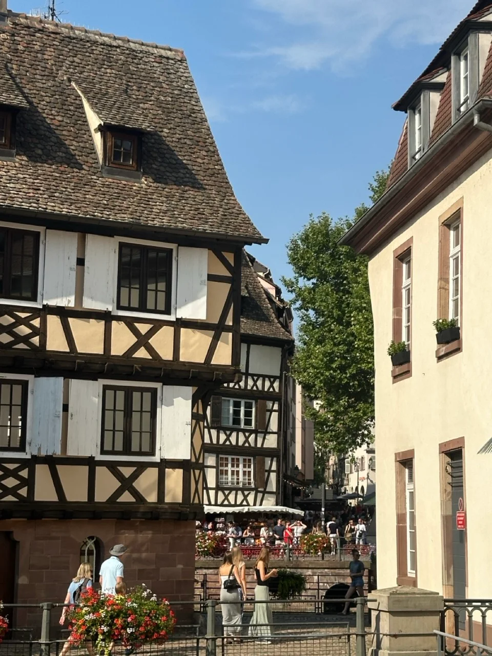 Fachwerkhaeuser in der Petite France in Strassburg