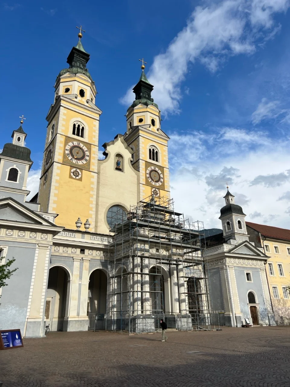 Der Dom von Brixen mit seinen zwei Türmen